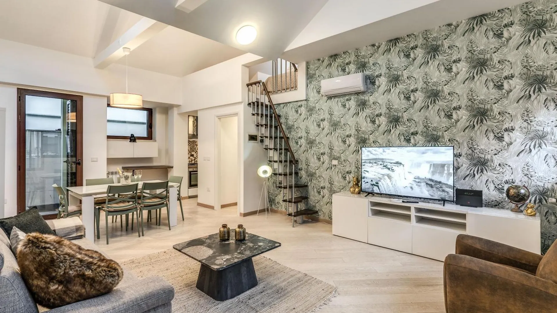 The Loft Trastevere Rome Apartment